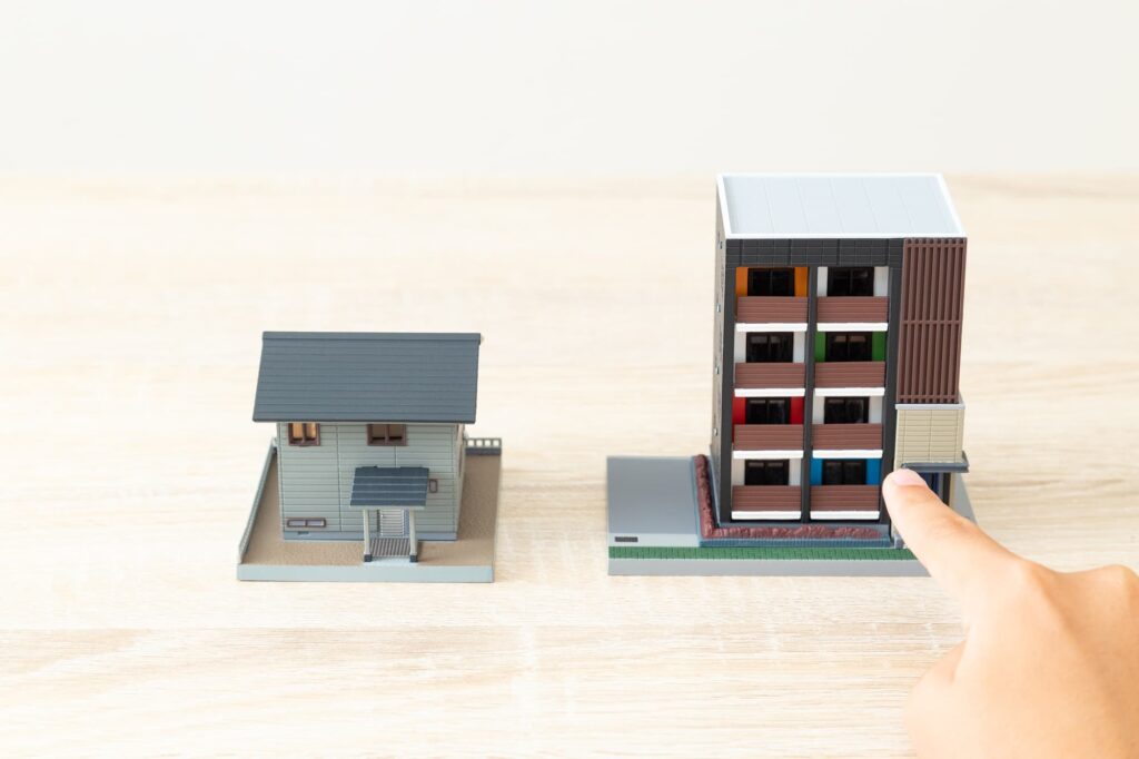 マンションと戸建て